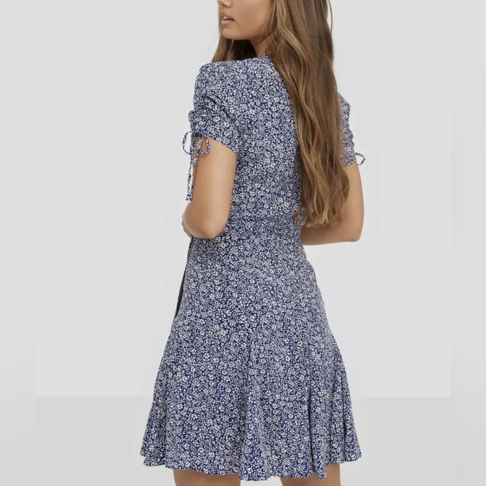 Polo Ralph Lauren Blue Floral Nami Crepe Wrap Mini Dress Size 0 - Picture 4 of 6